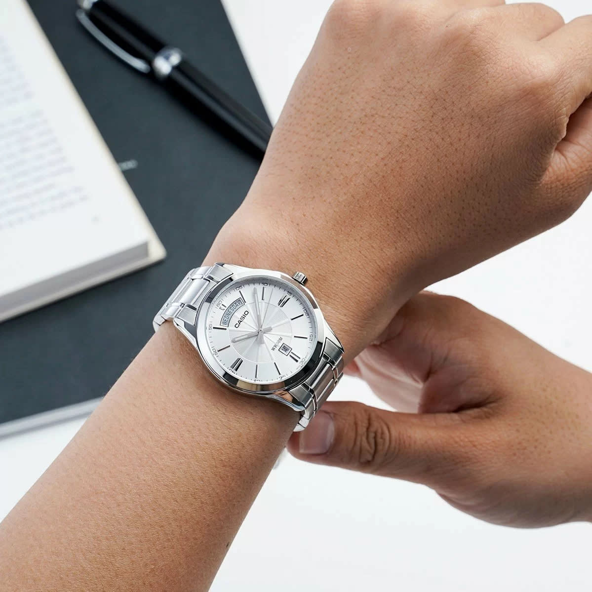 Reloj CASIO Regular MTP-1381D-7A Acero Hombre Plateado4