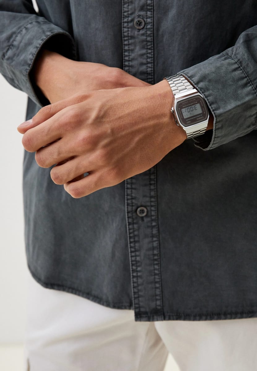 Reloj CASIO Retro A168WA-5A Resina/Cromado Unisex Plateado6