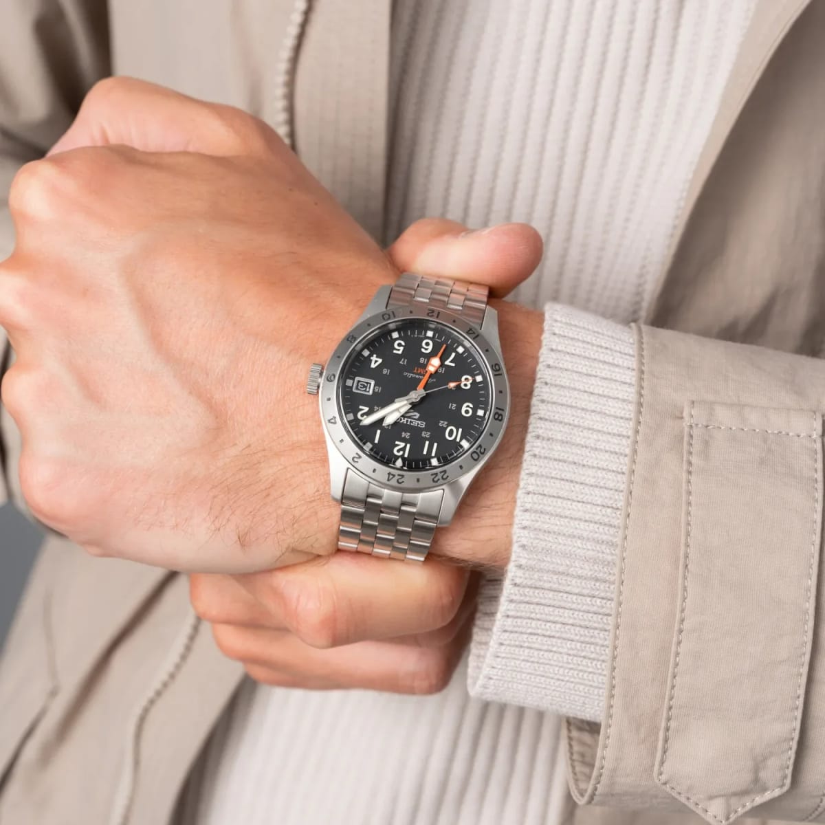 Reloj SEIKO 5 Sports GMT Field Style SSK023K1 Automático Acero Hombre Plateado6