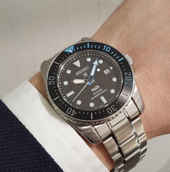 Reloj SEIKO PROSPEX PADI Diver SNE575P1 Solar Acero Hombre Plateado11