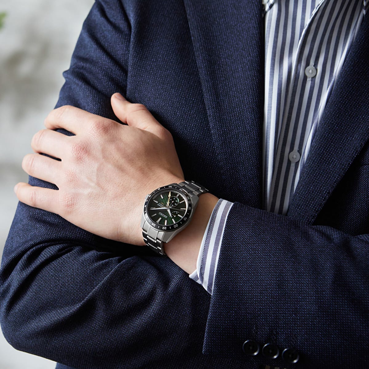 Reloj SEIKO PRESAGE SPB219J1 Sharp Edged Series GMT Acero Hombre Plateado8