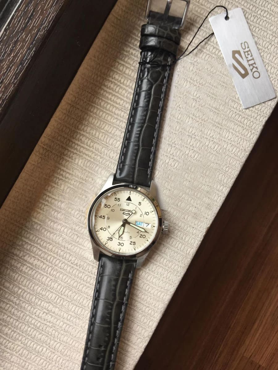 Reloj SEIKO 5 Sports SRPJ87K1 Automático Cuero Hombre Plateado3