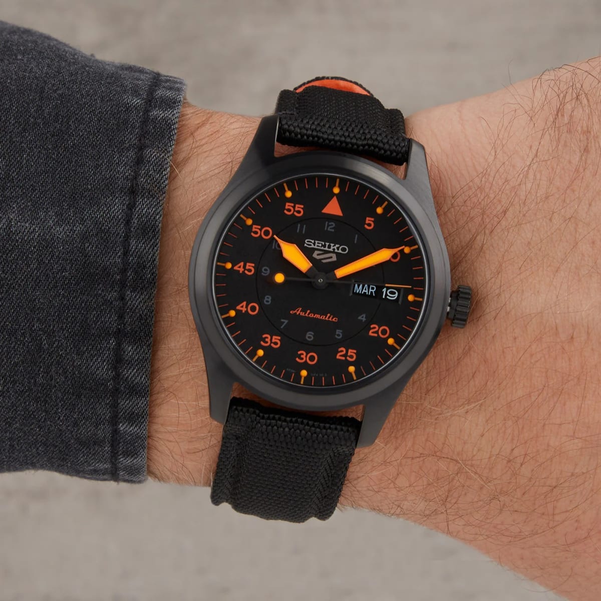 Reloj SEIKO 5 Sports SRPH33K1 Automático Nylon  'Flieger' Hombre Negro3