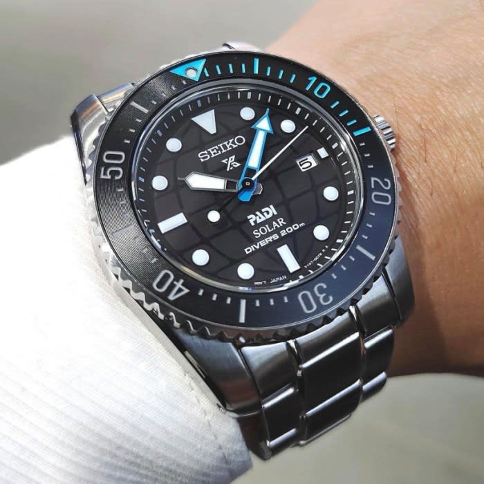 Reloj SEIKO PROSPEX PADI Diver SNE575P1 Solar Acero Hombre Plateado10