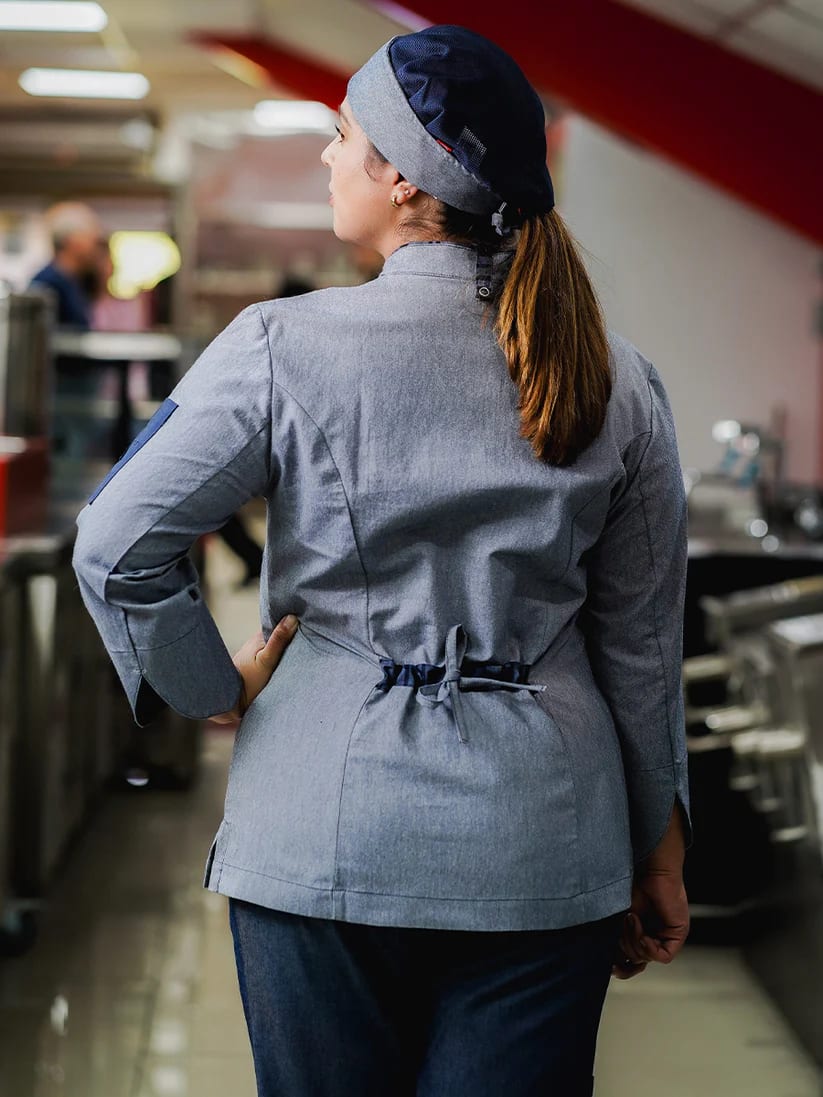 CHAQUETA CLARIS EN MEZCLILLA DELGADA CON APLICACION2