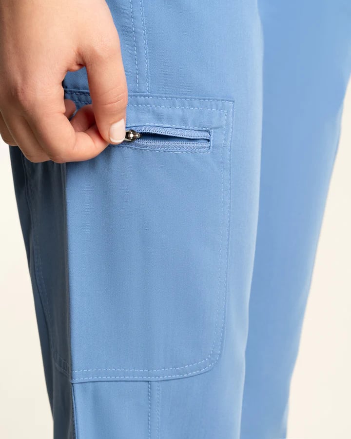 PANTALON MUJER COMFORT CELESTE4