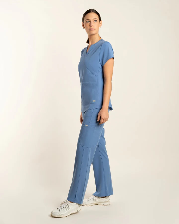 DELANTAL MUJER COMFORT CELESTE4