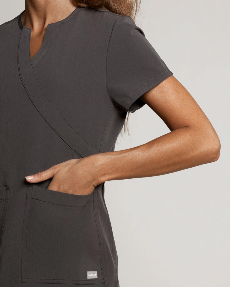 DELANTAL MUJER COMFORT GRIS4