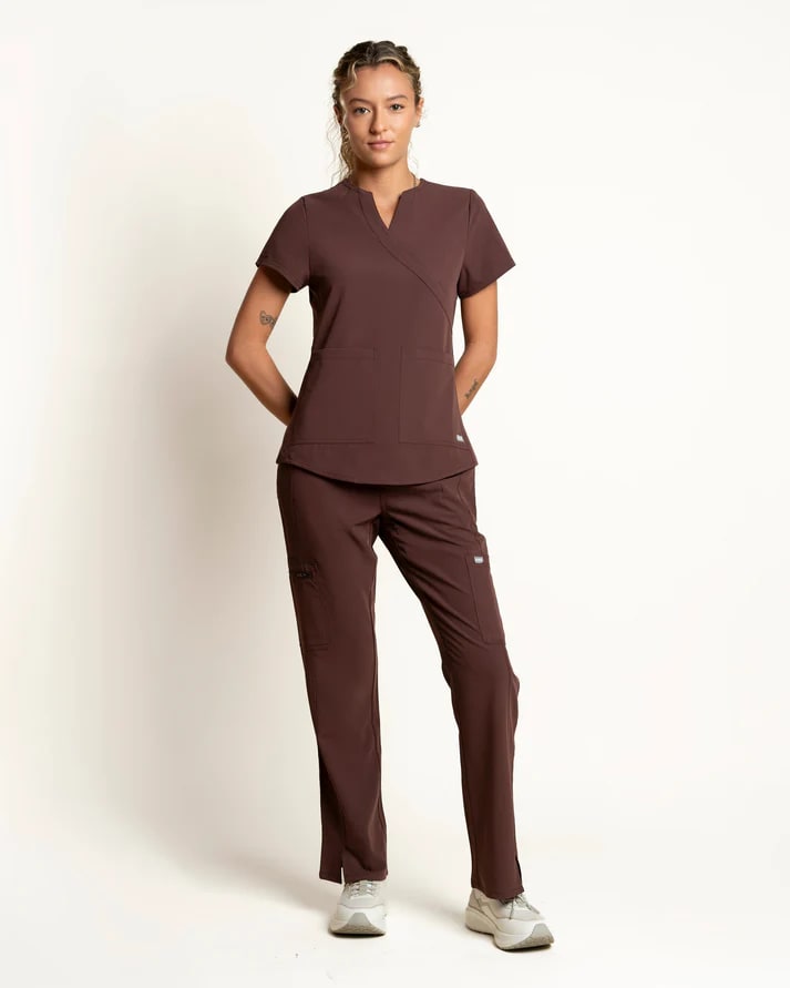 DELANTAL MUJER COMFORT ESPRESSO4