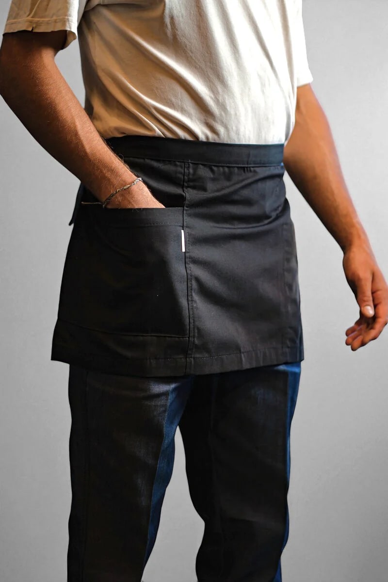 MANDIL MINI NEGRO1