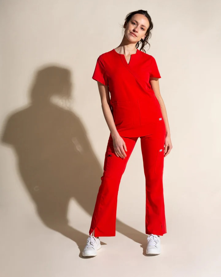 DELANTAL MUJER COMFORT ROJO4