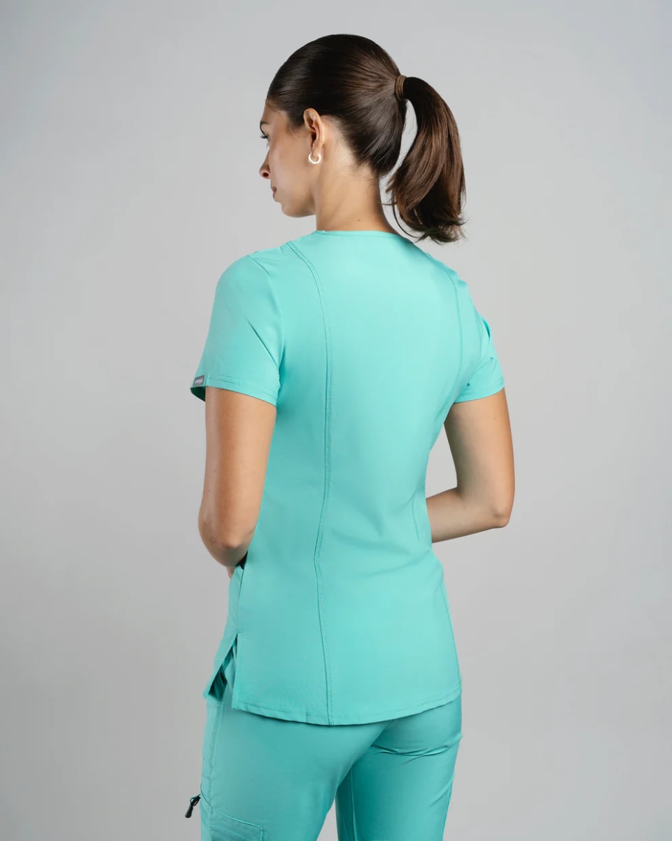 DELANTAL MUJER SPORT STRETCH SURGICAL GREEN2