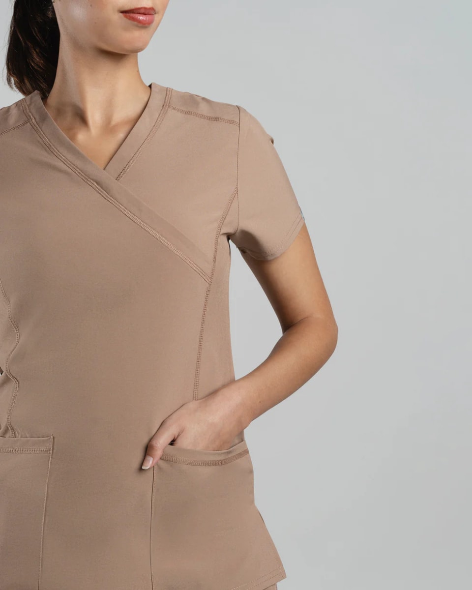 DELANTAL MUJER SPORT STRETCH TAUPE3