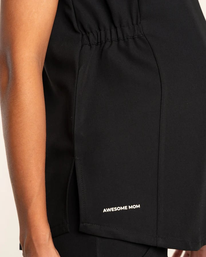 DELANTAL MOM´S NEGRO3