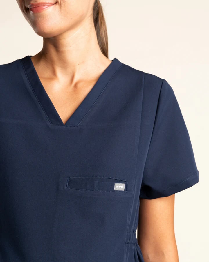 DELANTAL MOM´S AZUL MARINO4