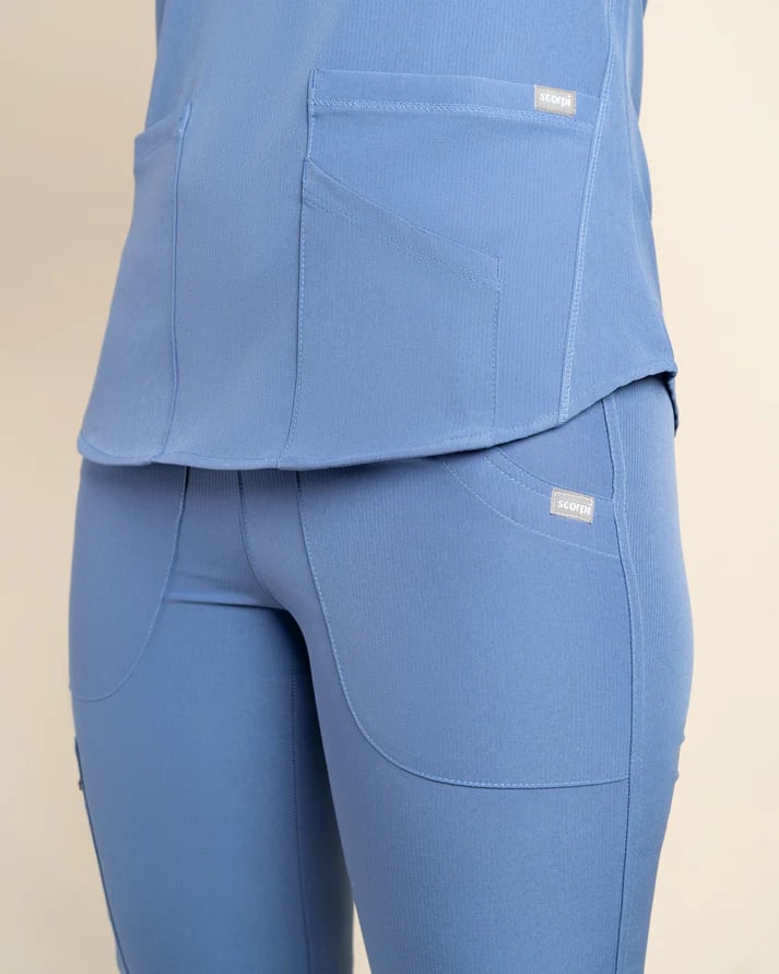 DELANTAL MUJER WONDER CELESTE3