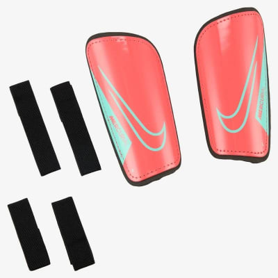 Canillera de Fútbol Nike Mercurial Hard shell Rojo