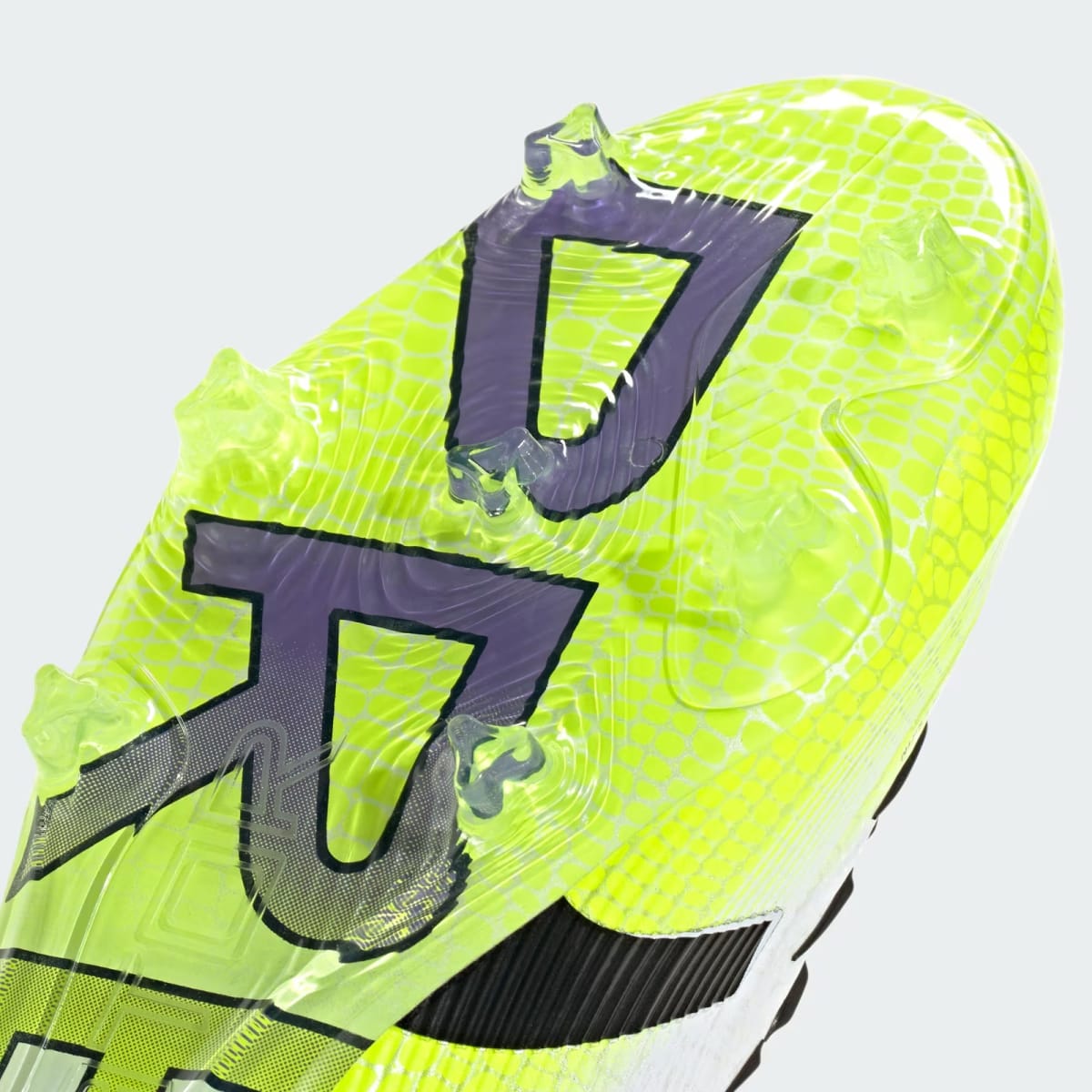 Zapato de Futbol Adidas Predator Pro FC Cloud White / Core Black / Lucid Lemon10