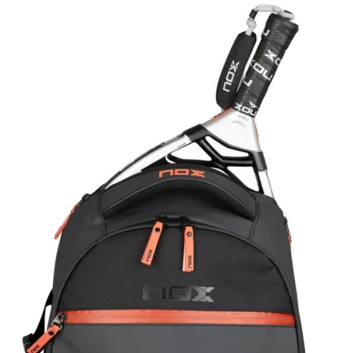 Mochila de Padel Nox Luxury Open Series Negro/Rojo 20251