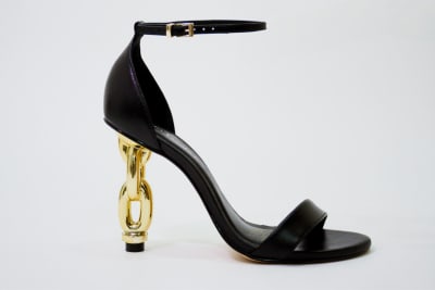 Sandalia Negra Taco Cadena3