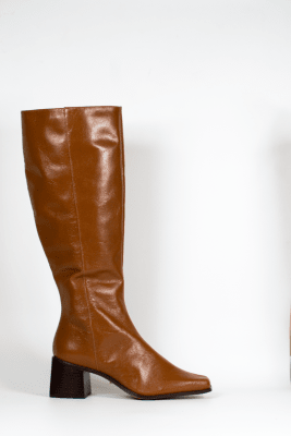 BOTA CUERO CAMEL TACO MEDIO2