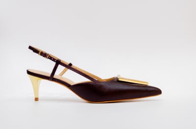 ZAPATO BURDEO OSCURO HERRAJE ORO3