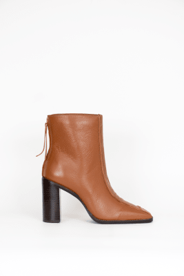 BOTIN CUERO CAMEL PUNTA CUADRADA3