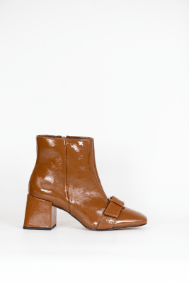 BOTIN CUERO CAMEL GLAM METAL ORO3