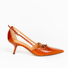 ZAPATO CUERO MARRON TACHAS