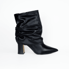BOTIN CUERO NEGRO ARRUGADO