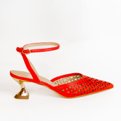 ZAPATO CUERO CALADO ROJO