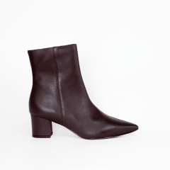 BOTIN CUERO CHOCO TACO BAJO