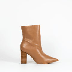 BOTIN CUERO COLOR CAMEL