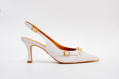 ZAPATO BLANCO DETALLE ORO