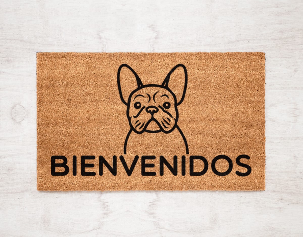 Felpudo Kokomat Bienvenidos Bulldog frances1