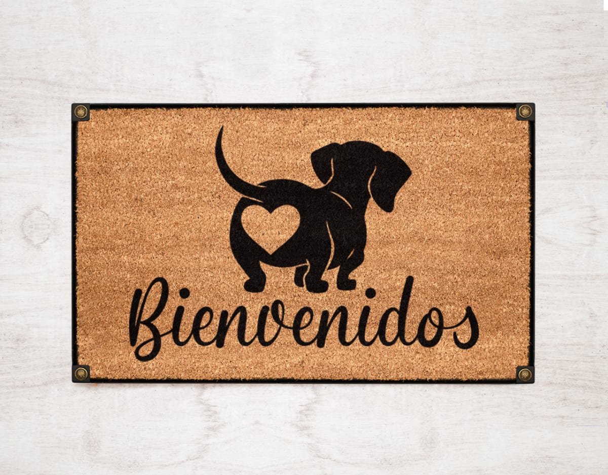 Felpudo Kokomat Bienvenidos Salchicha2